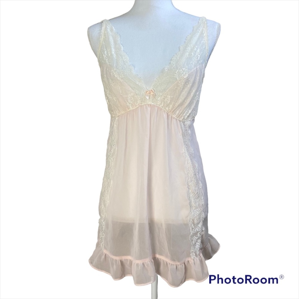 In Bloom by Jonquil Pink Cream Sheer Lace Slip Chemise Thong Set Large NWT